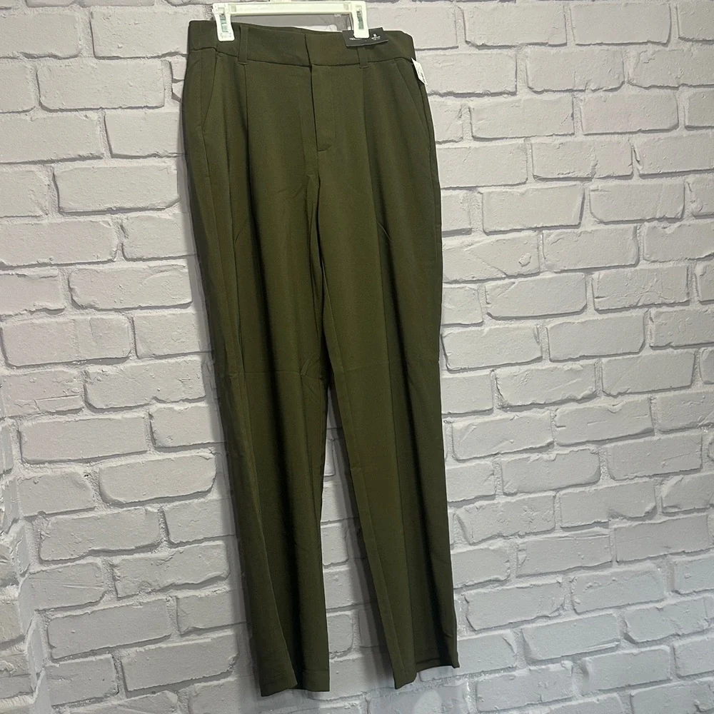 NEW Maurices Men's Dark Green Chinos size 8